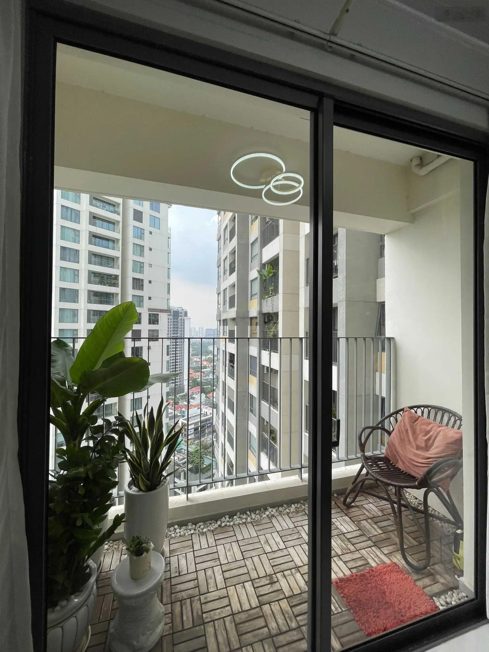Cần tiền bán căn 1PN Masteri An Phú giá tốt. LH 0903 091 ***