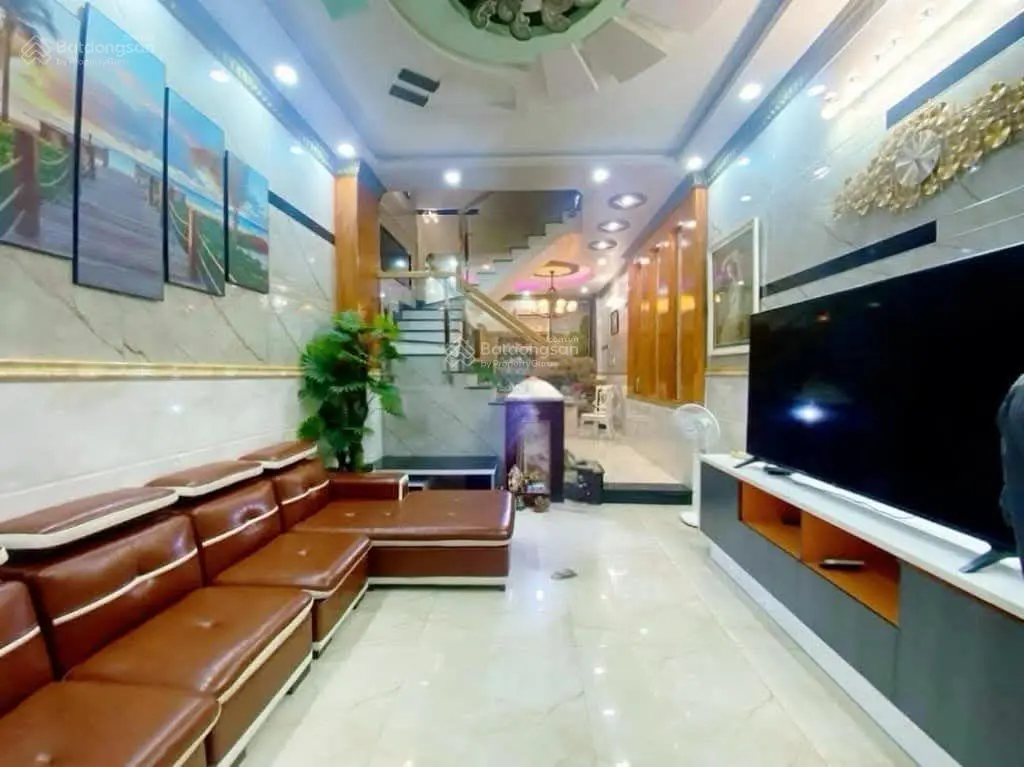Nhà đẹp 3 tầng-58M2 -ngang 4,2- full nội thất xe hơi tới nhà Huỳnh Tấn Phát nhỉnh 7 tỉ