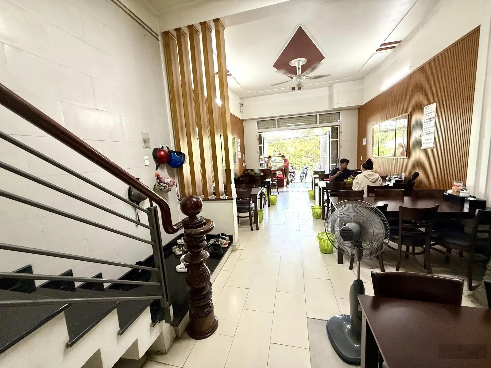 Bán nhà 2 tầng mặt tiền đường số 11 chợ Thủ Đức 80m2 chỉ 6.5 tỷ, gần Vành Đai 2