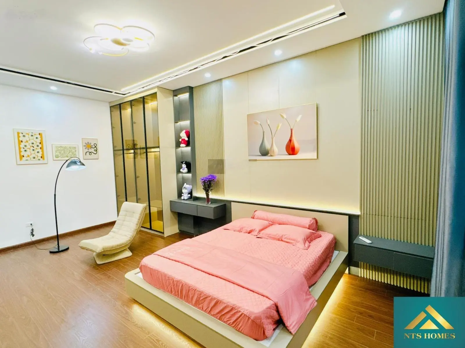 Bán nhà Tây Mỗ - lô góc - ô tô - 30m2 - 4.55 tỷ - 5 tầng - tiện ích vinhome
