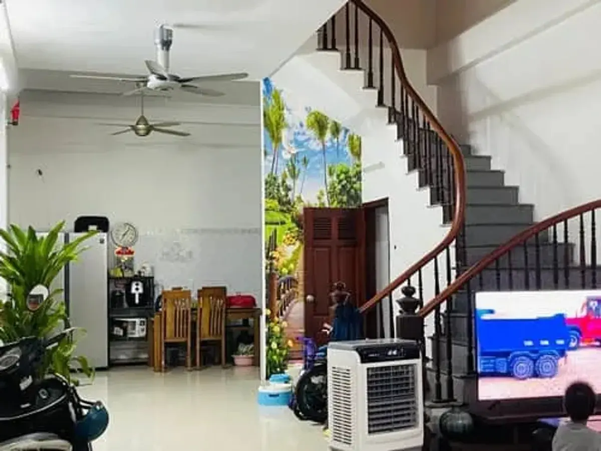 Chính chủ cần bán nhà 60m2 giá thương lượng giảm mạnh cho khách mua nhiệt tình
