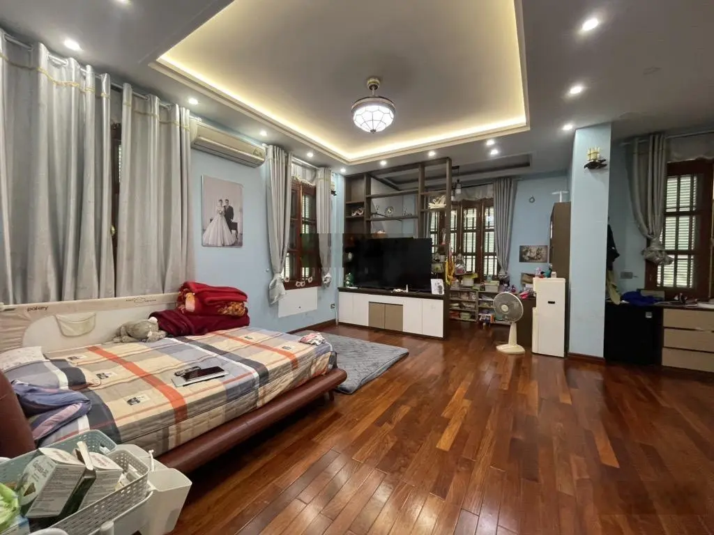 Mặt phố Lê trọng tấn - Vip Thanh Xuân - lô góc 12m - 7 tầng - Mt 7m