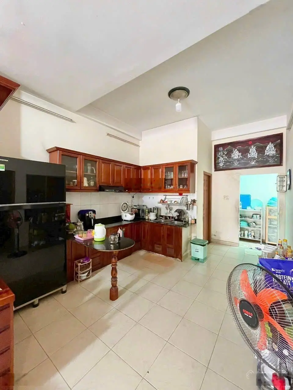 Bán nhà 1 trệt 2 lầu giá 15,5 tỷ, diện tích 126 m2, tại Hiệp Bình Chánh, Thủ Đức