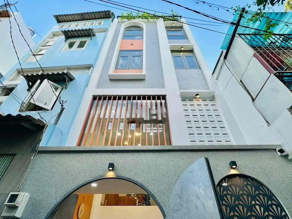 Bán lỗ bán gấp nhà hẻm xe hơi Hoà Hưng, Phường 13, Quận 10 Giá 3,95 tỷ