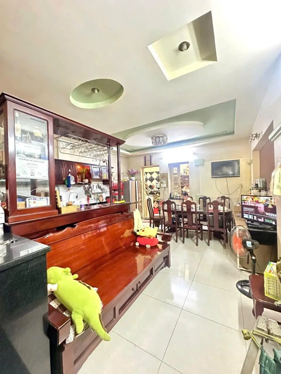 Bán nhà đẹp 4 tầng, xe hơi ngủ trong sân, Đường Kha Vạn Cân, Linh Tây, Thủ Đức,130m2, giá hơn 8 tỷ