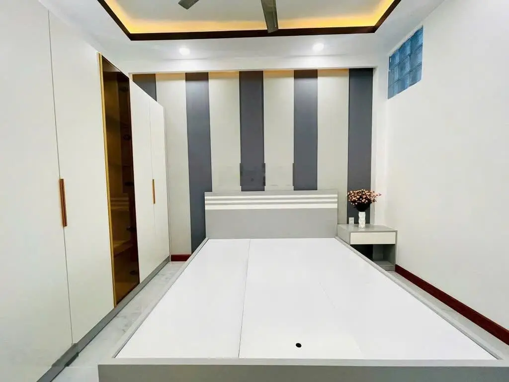 Em có căn nhà MỚI, ĐẸP cần bán _ Ngay Ngô Gia Tự, Quận 10 _ (3,5 x 11) CHỈ 8,2 tỷ