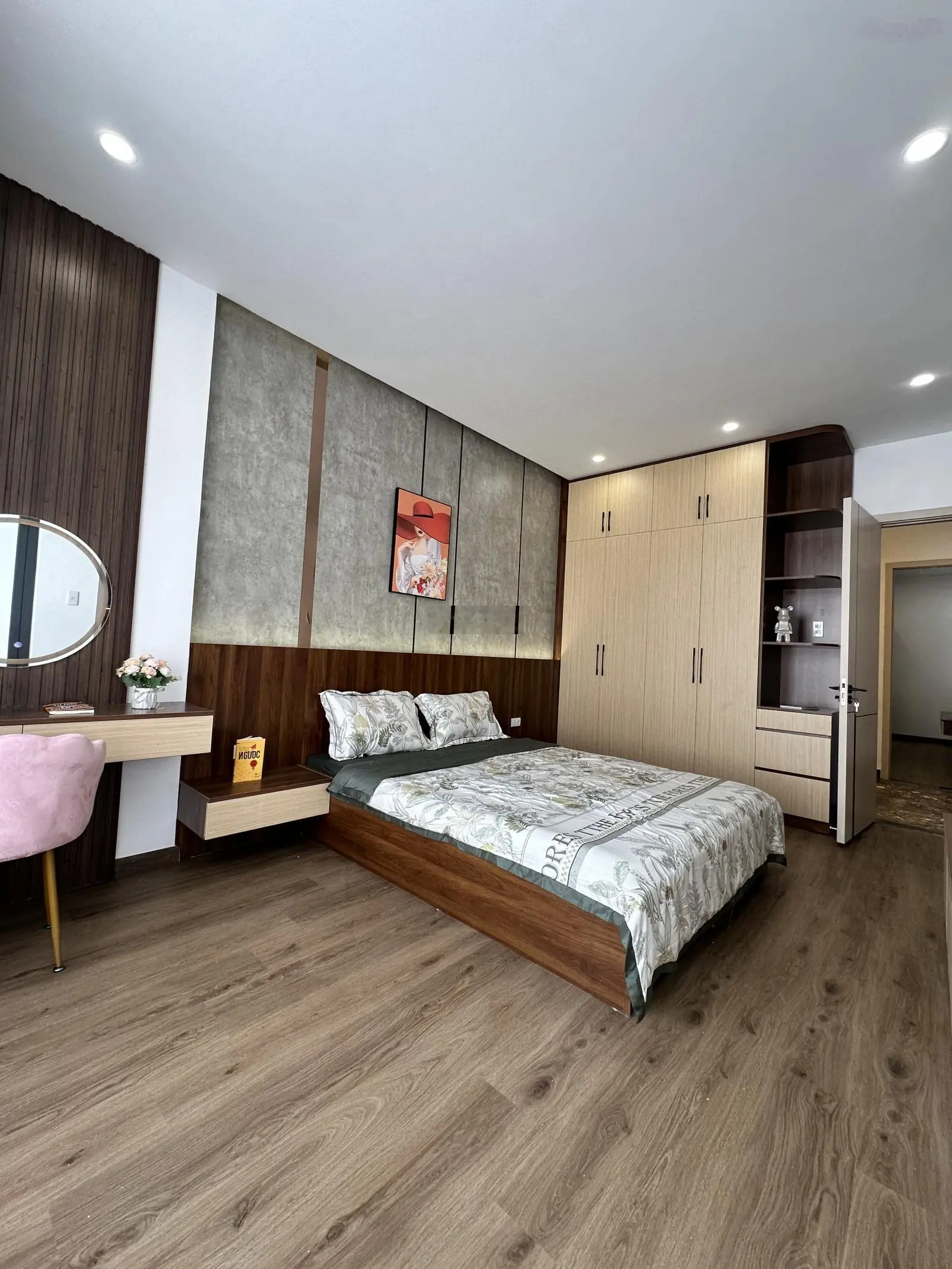 Bán gấp siêu phẩm nhà phố ngay đường 25HBC kế pvđ : 0933352944