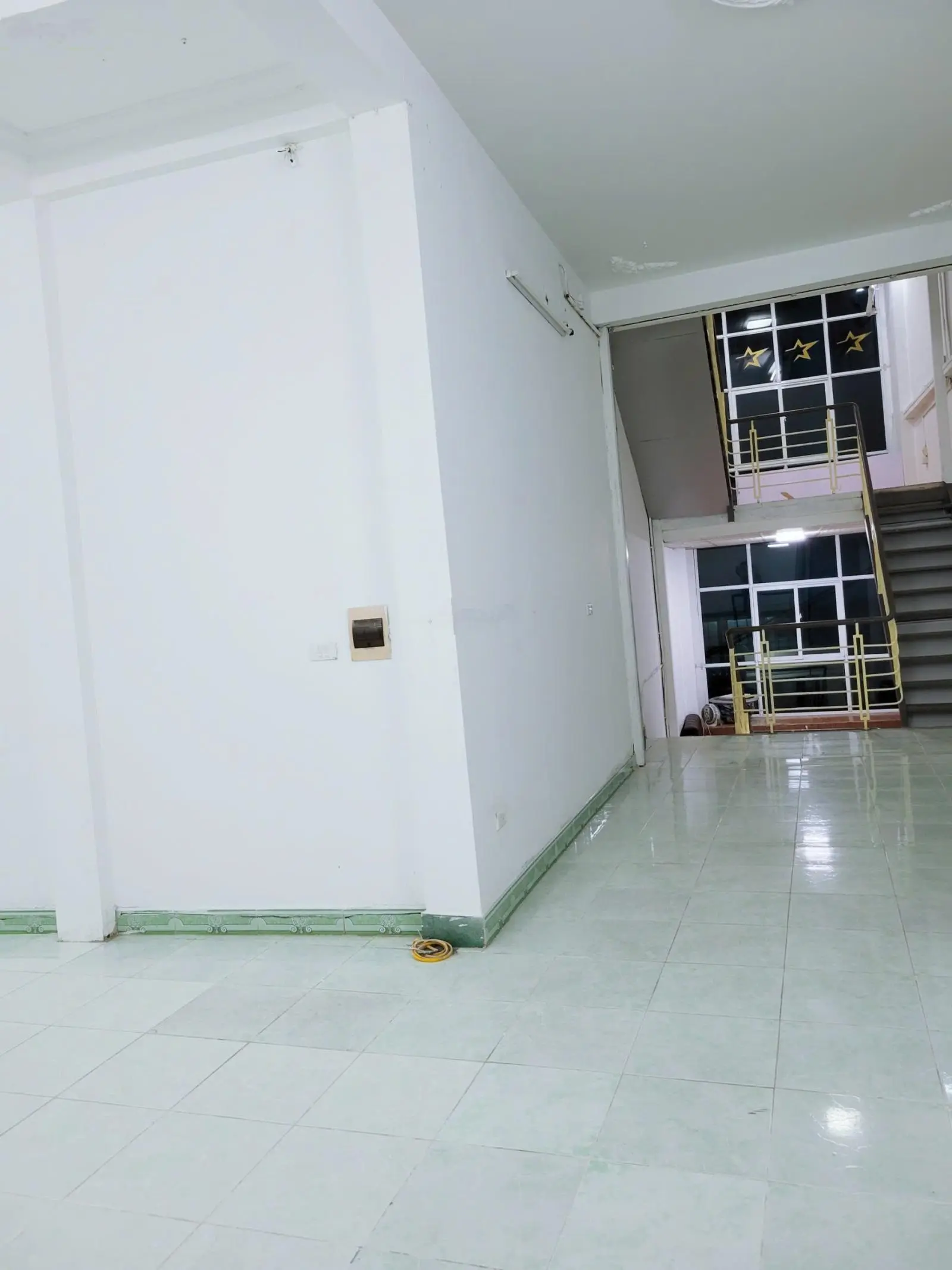 Chính chủ 100% - Ba Đình, 60m2 - ngõ KD, ôtô, hàng hiếm tại giá tốt