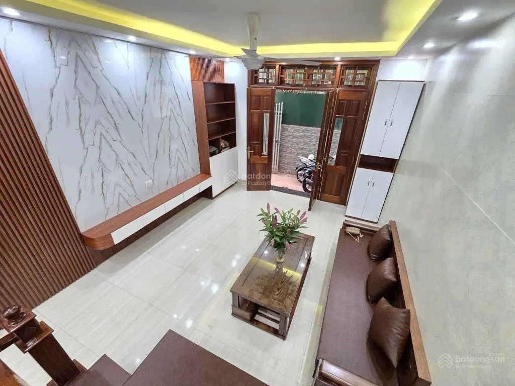Bán nhà 6 tầng . dt 48m mt 6m giá chào 6 tỷ 380tr . phố sài đồng vũ xuân thiều long biên chủ xây