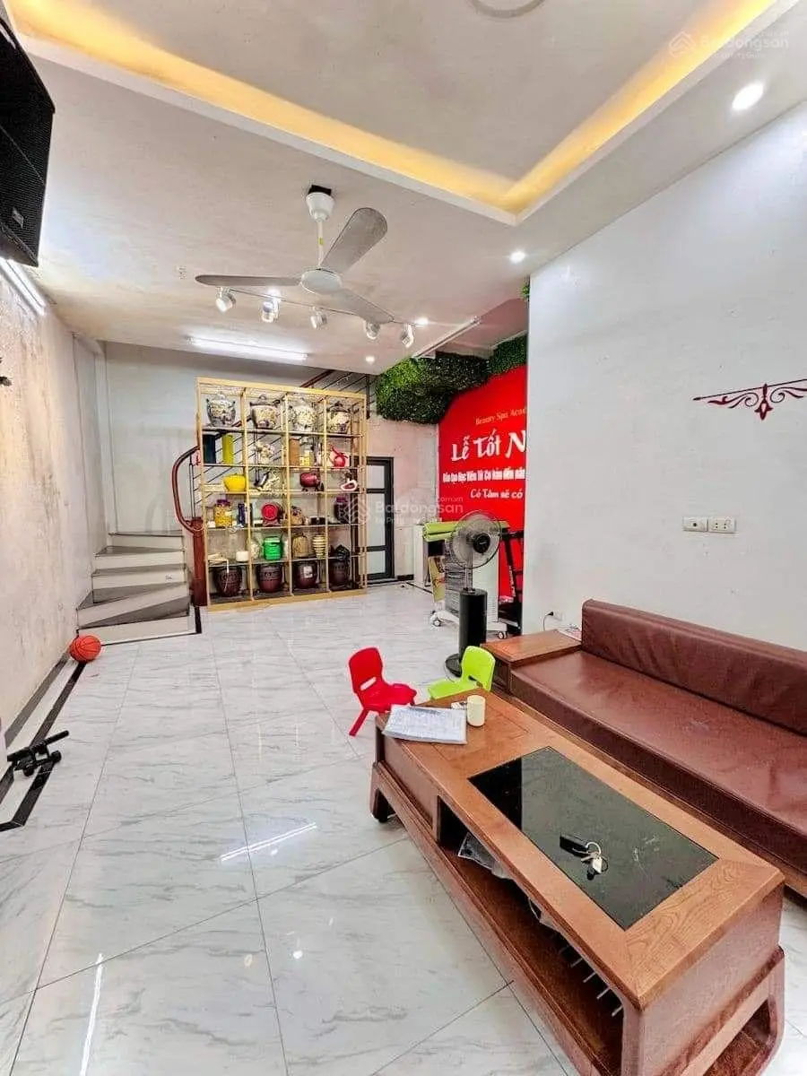 Hiếm 5 tầng rộng đẹp cách ô tô đỗ 1 nhà vị trí đẹp thuận tiện đi lại, Tân Mai, Kim Đồng,Trương Định