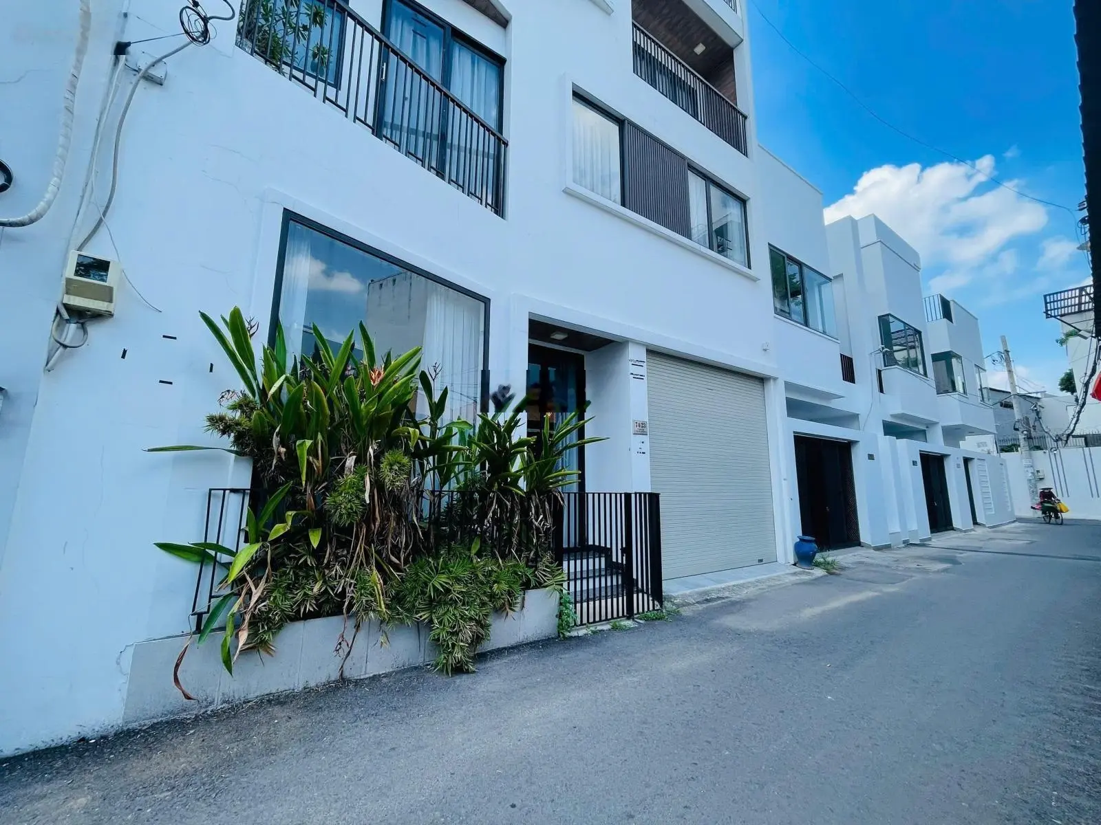 Chủ Tiếp Tục Hạ Giá _Nhà Ngay Đường Dương Đình Hội _58M2 _ 4 Tầng _ Nội Thất Cao Cấp _ Chỉ 6,2Tỷ TL