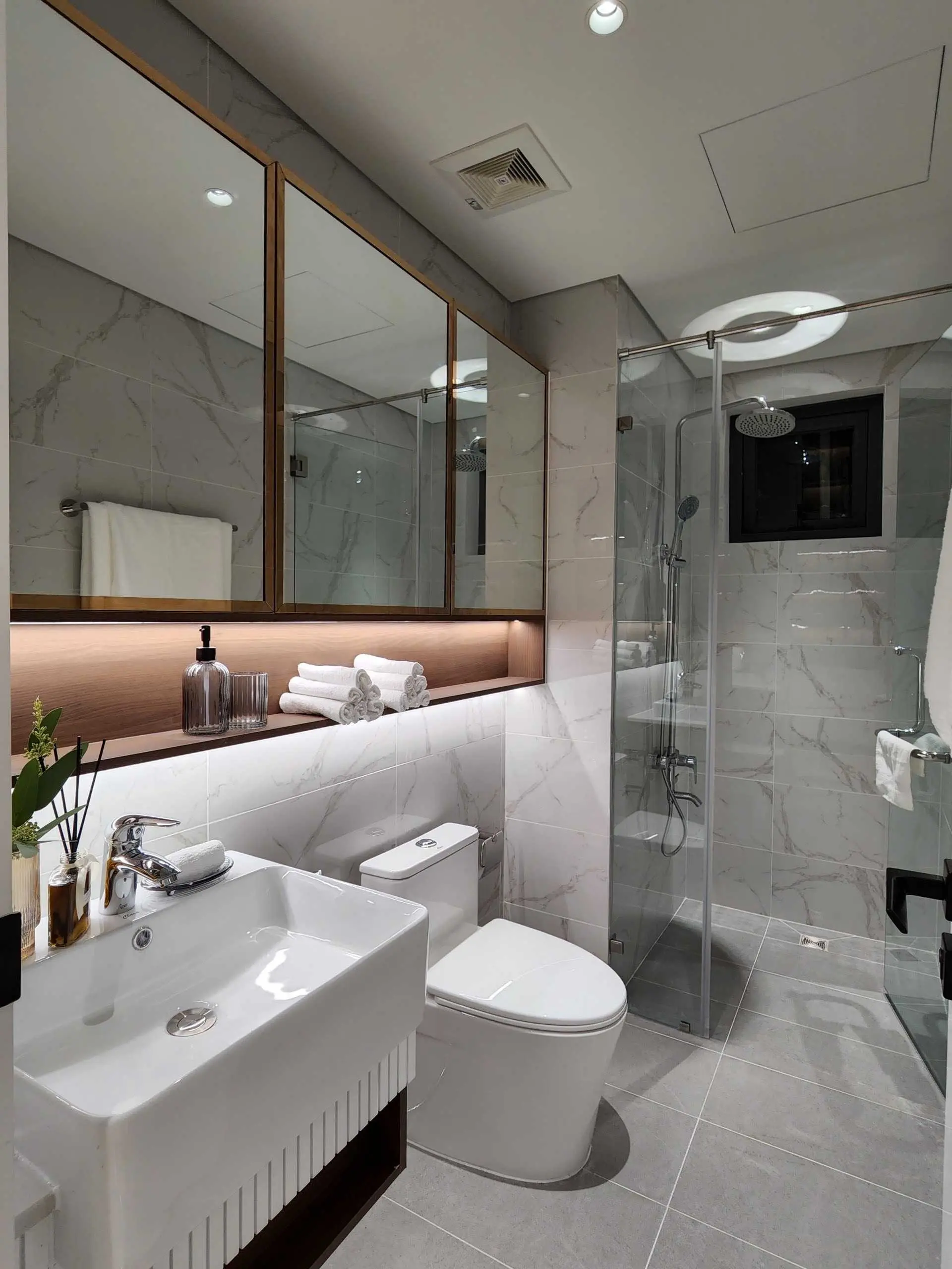 BÁN CĂN HỘ 2PN+ 2WC, 60M2, GIÁ 1,5 TỶ, VÀO Ở NGAY.