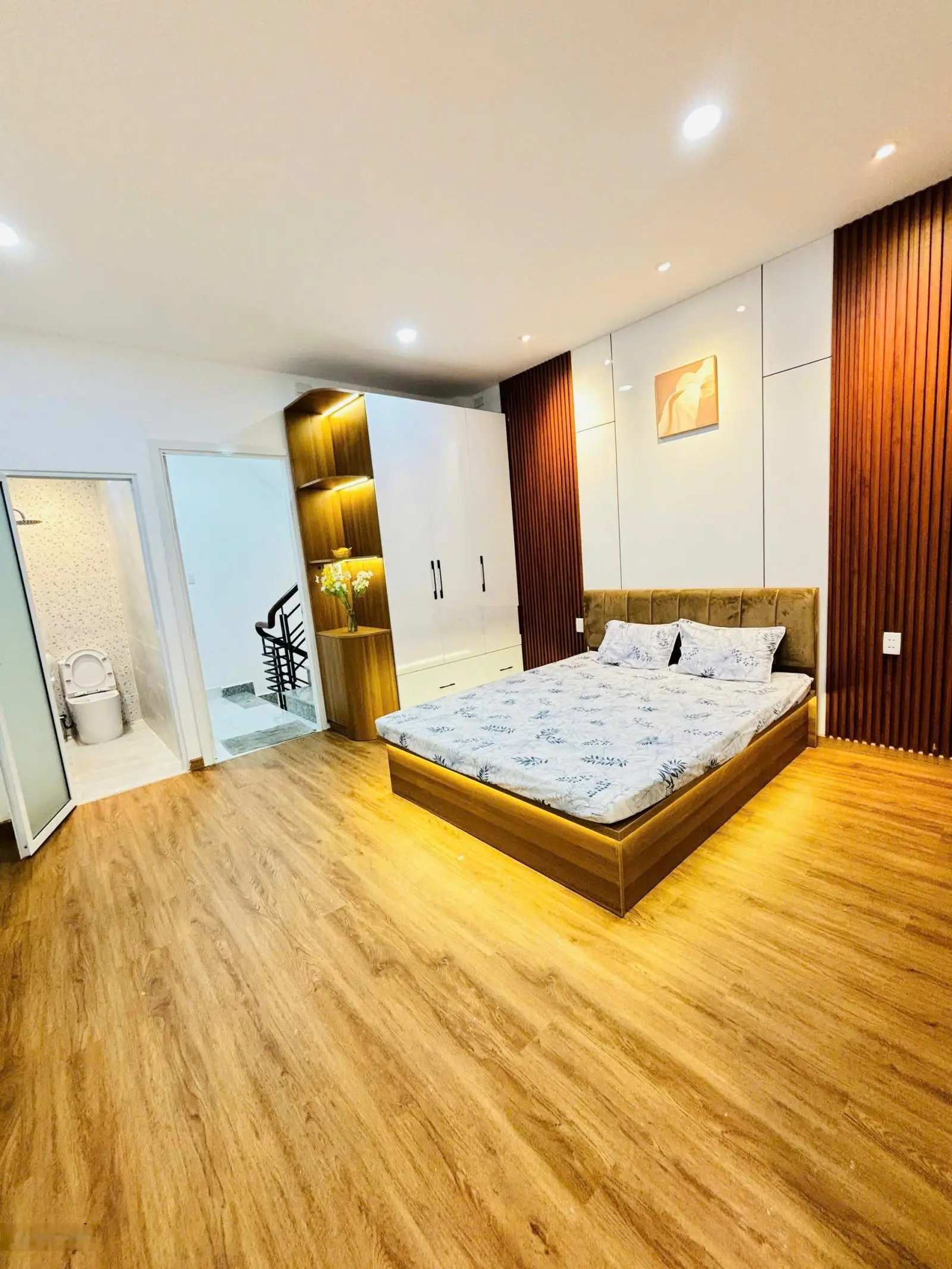 ĐƯỜNG 6M - Nguyễn Trãi Q1 - 4 Tầng, 4x14m _ Cam kết TT chuẩn 100%