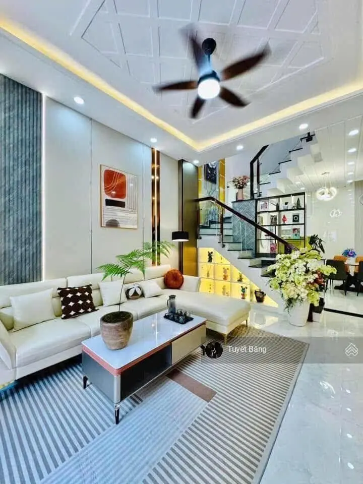 Hạ giá 300 triệu chỉ còn 2 tỷ 8 ngay Đỗ Xuân Hợp,Phước Bình,quận 9.Cách GLOBAL CITY CHỈ 2 KM