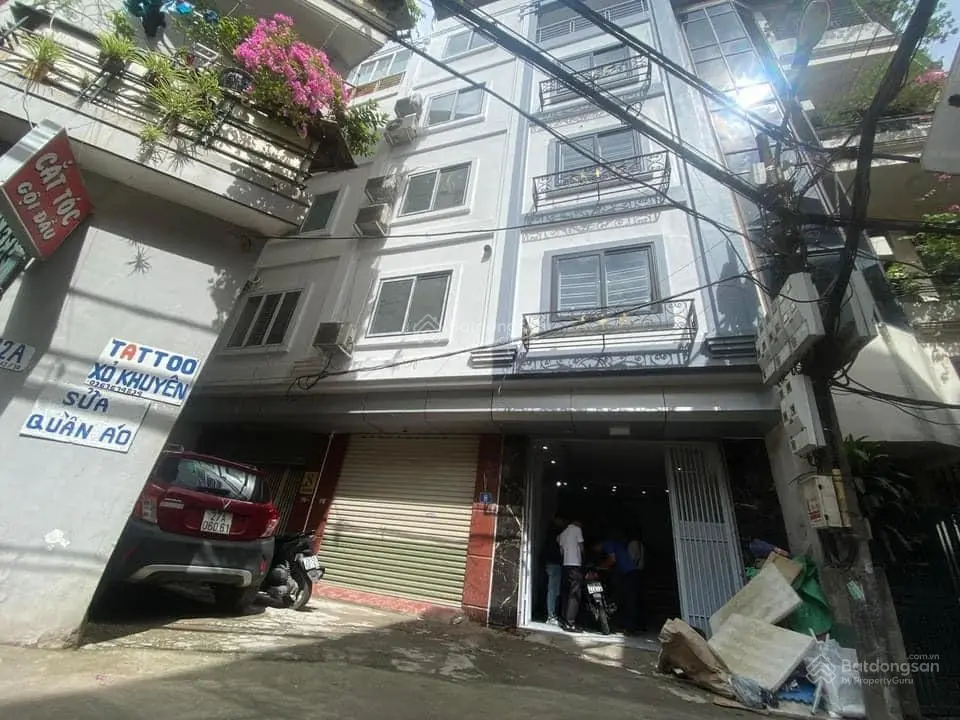 Ô tô vào nhà, Lạc Long Quân - Tây Hồ 41m2 - MT 3.6m - giá 8.27 tỷ (thương lượng)