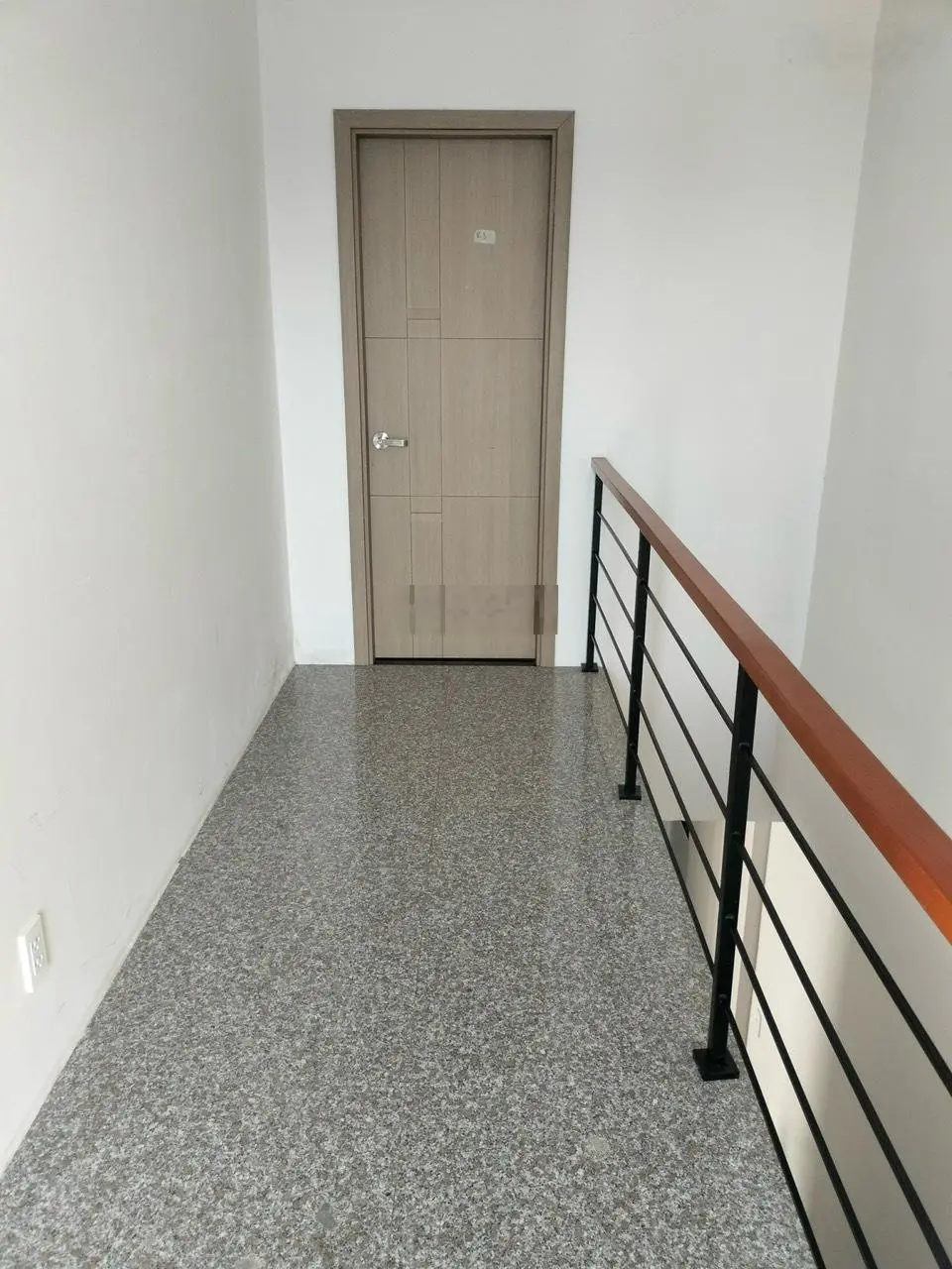 Em cần bán căn pendhouse thiết kế duplex dự án sky 9.Dt 120m gồm 3 pn và 2 vệ sinh:Lh 0399 050 ***