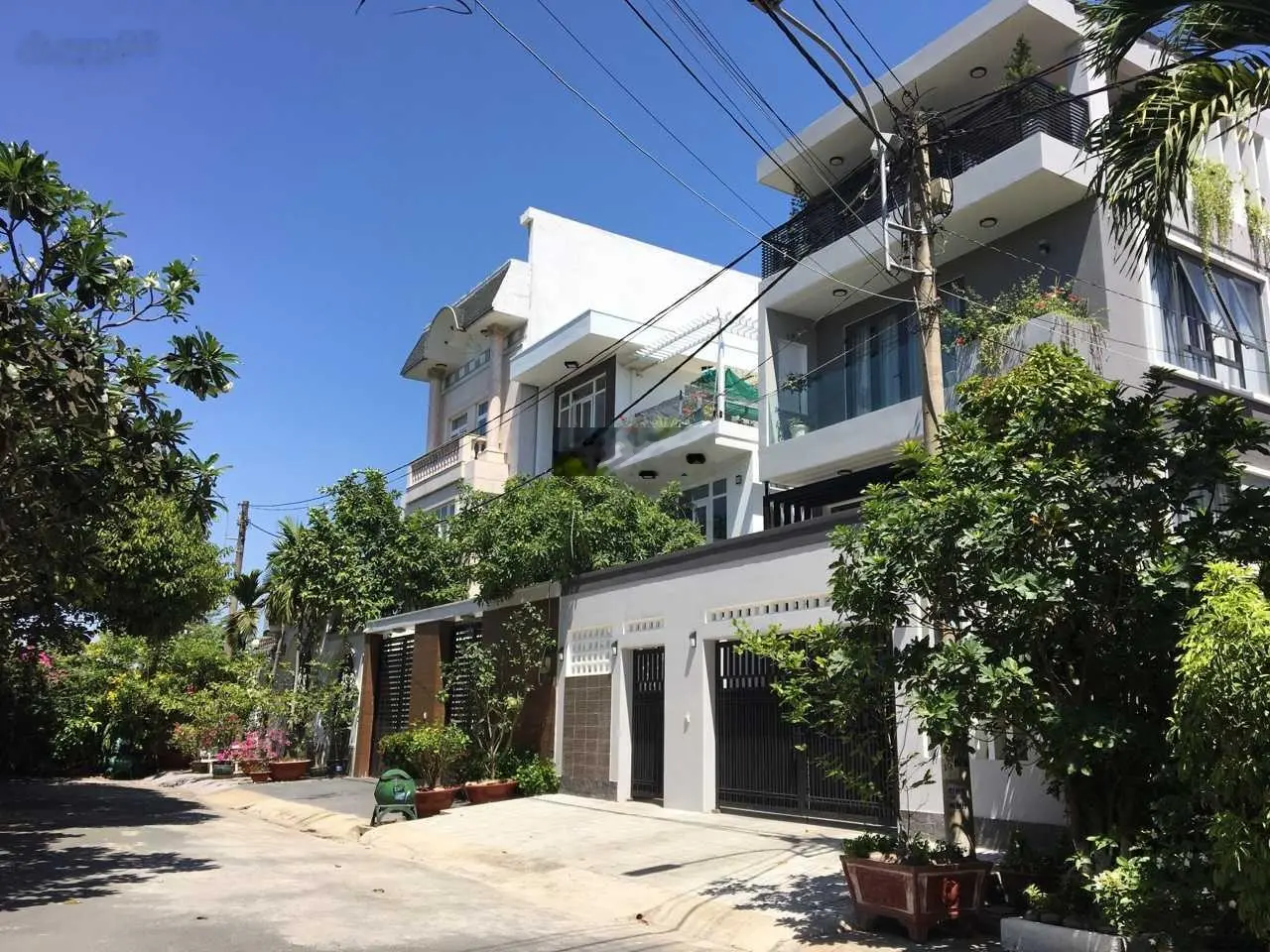 200m2(10x20)- mặt tiền nhựa 16m, +3m vỉa hè, sổ riêng, giáp SG, KDT Vạn Phúc - QL13 mở rộng - 7tyx