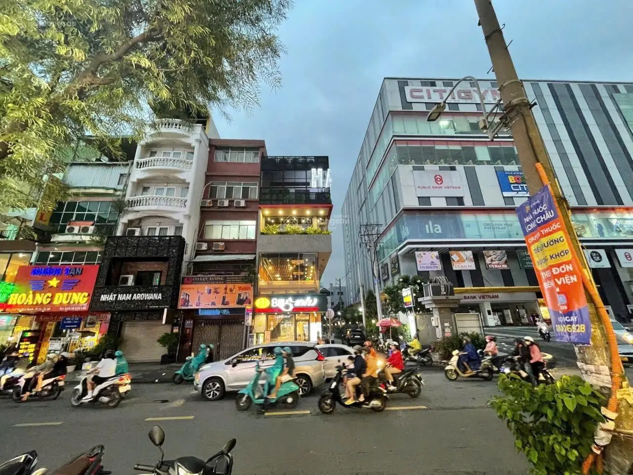 Nhà giá siêu rẻ - mặt tiền hai bà trưng , p.dakao, q1 . dt : 5.5x17m , 5 lầu thang máy. giá 29,5 tỷ