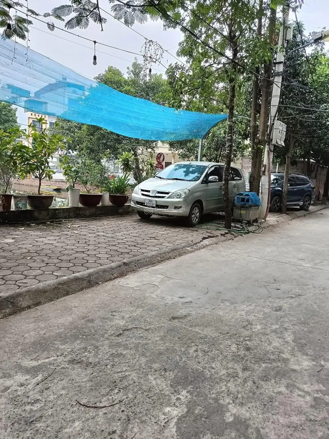 Bán nhà Hoàng Mai, thang máy, lô góc, 2 thoáng, phân lô, ô tô dừng đỗ, vào nhà, vỉa hè, view hồ