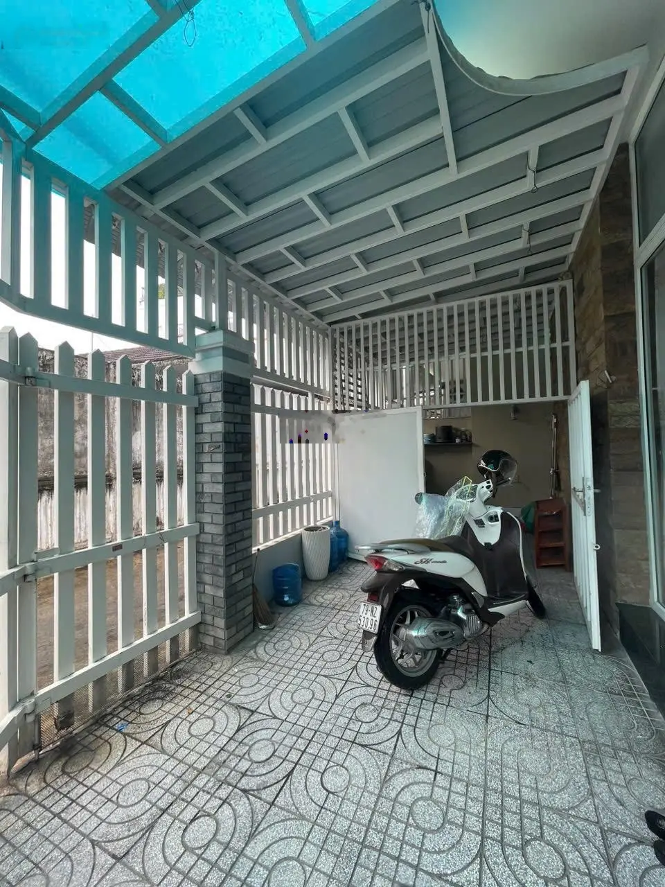 Bán nhà 3 tầng sân ô tô mặt tiền KD Hà Thanh gần chợ Đầm Tp Nha Trang - Ngang 8m, sổ hoàn công