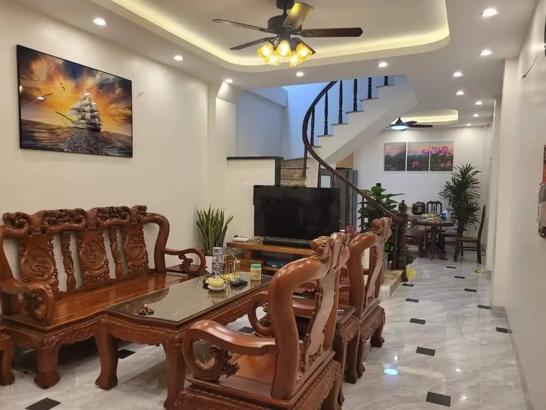 Bán nhà Tây mỗ DT 45m2 4 tầng 3.3 tỷ