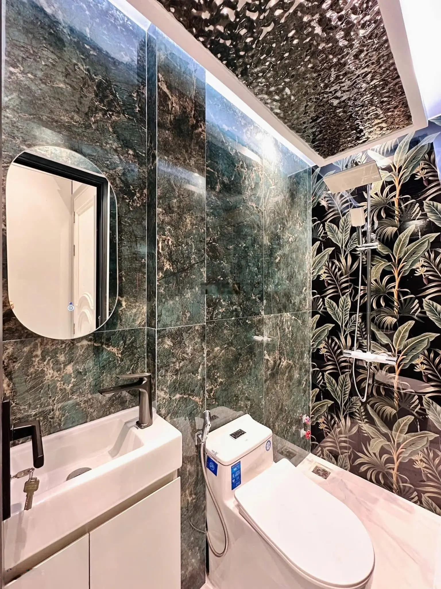 Bán nhà HXH 7m thông 276/113 Thống Nhất P16 ngay Lotter Mart 4 tầng 4PN 5WC 4x15.3m có thang máy