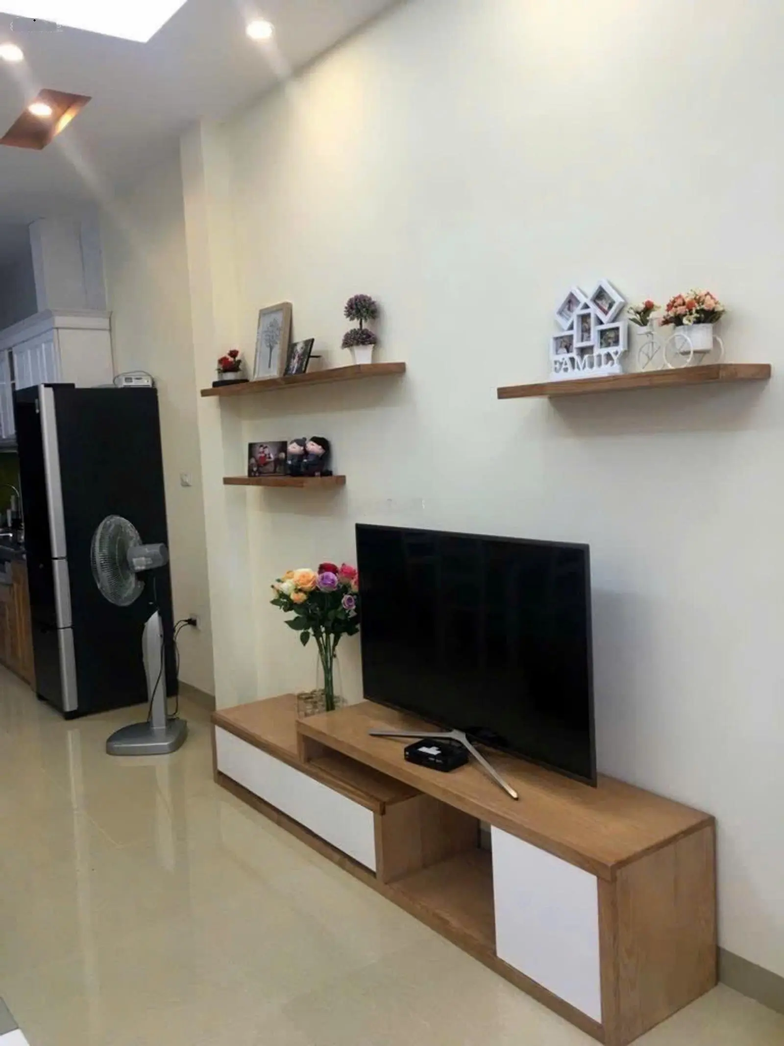 Bán nhà Ngọc Thụy, Hồng Tiến, Long Biên, 38m2, 5 tầng, giá 7.8 tỷ, dân trí cao, an sinh đỉnh tuyệt
