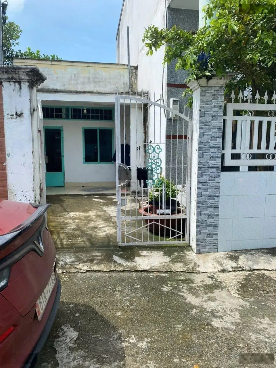Bán đất tặng nhà cấp 4 (DT: 67m2) sổ riêng thổ cư 100% đường oto P. Bửu Hoà. Giá chỉ 1,650 tỷ