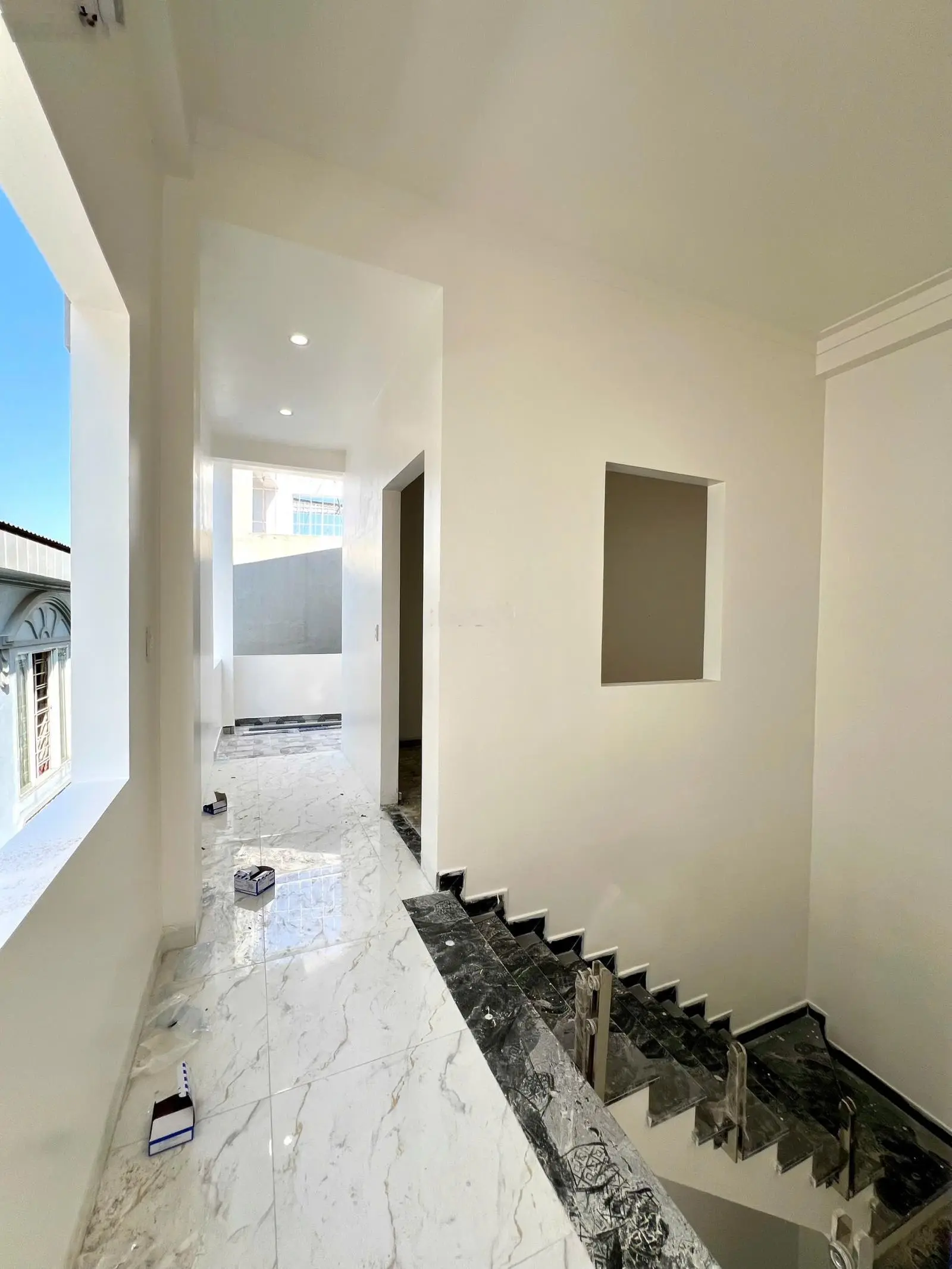 Bán nhà đẹp xây mới độc lập lô góc tại Lực Hành. 62m2* 4 tầng