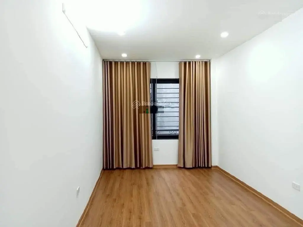 Bán nhà đẹp Linh Quang, Đống Đa, ở luôn, dân xây, full công năng, DT 50m2 giá: 5.5tỷ TL