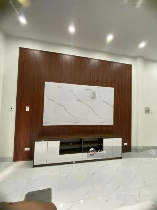 bán nhà SIÊU PHẨM, nhà LÔ GÓC - Ô TÔ Tránh . 33m2, 4T, MT 3,7m