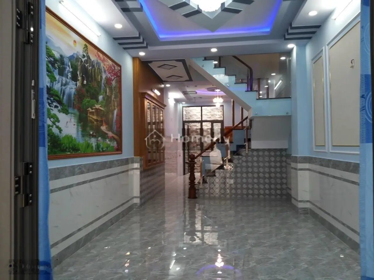 siêu phẩm quận 12,nhà xây 3 tấm sân đậu xe hơi giá 6,8 TỶ