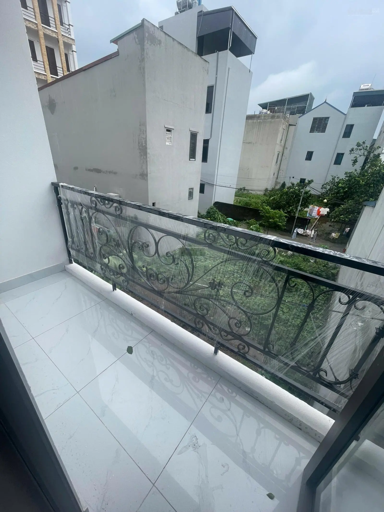 BÁN NHÀ YÊN NGHĨA 41M2.4 TẦNG.FULL NỘI THẤT, ĐẾN Ở LUÔN.VỊ TRÍ ĐẸP, Ô TÔ ĐỖ CỔNG.GIÁ CHỈ NHỈNH 3 TỶ