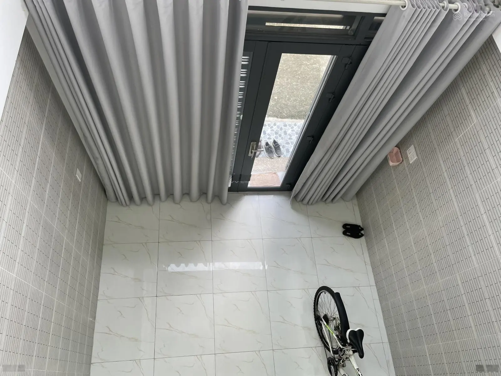 Chỉ 6,2 tỷ - Nhà mới tinh HXH 3 tầng - DT 4x11m 3PN 3WC ngay ga T3 Cộng Hòa Q.TB - sổ hồng 2024