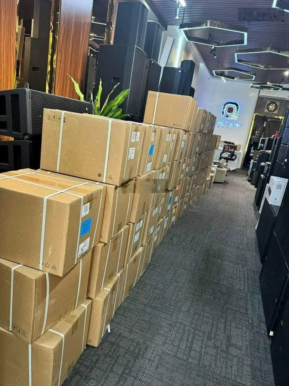 Đại La, 1 mặt phố 1 mặt ngõ, vỉa hè, ô tô tránh đỗ. 76m2x5T, MT 4.3m. 42.5 tỷ!