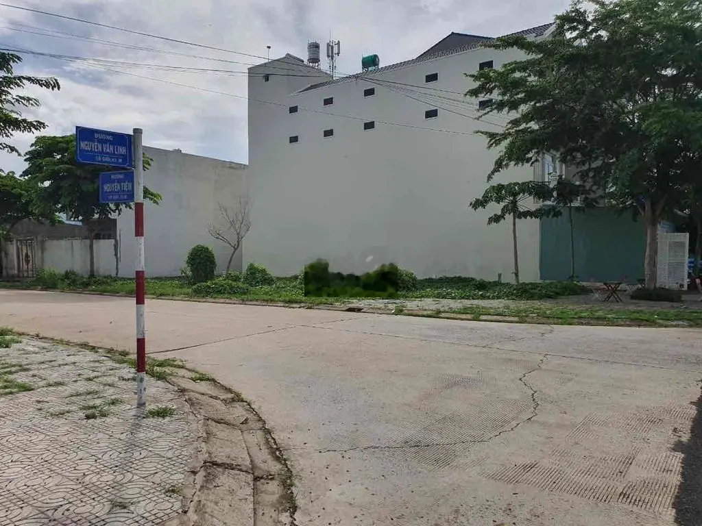 Bán Đất Mặt Tiền