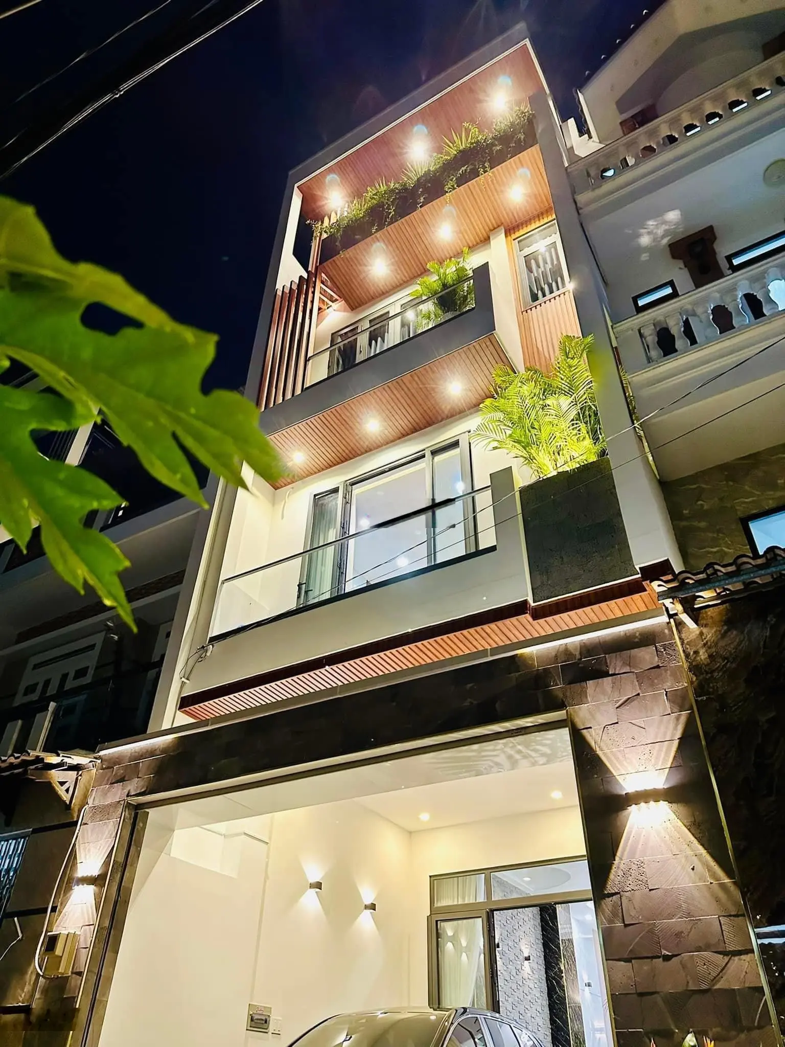Bán nhà riêng tại đường Trần Tuấn Khải, P5, Q5, 54m2. Hẻm xe hơi . Chỉ 3,05tỷ. 0765069021 - Trúc