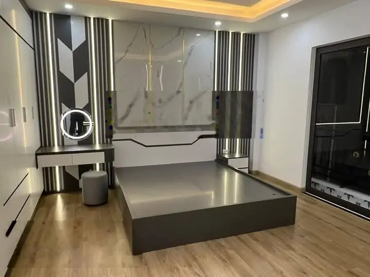 Giá cực tốt! phân lô KV Thái Thịnh, gara ô tô, 2 thoáng, cực gần phố, 50m*6 phòng ngủ chỉ 14,3 tỷ