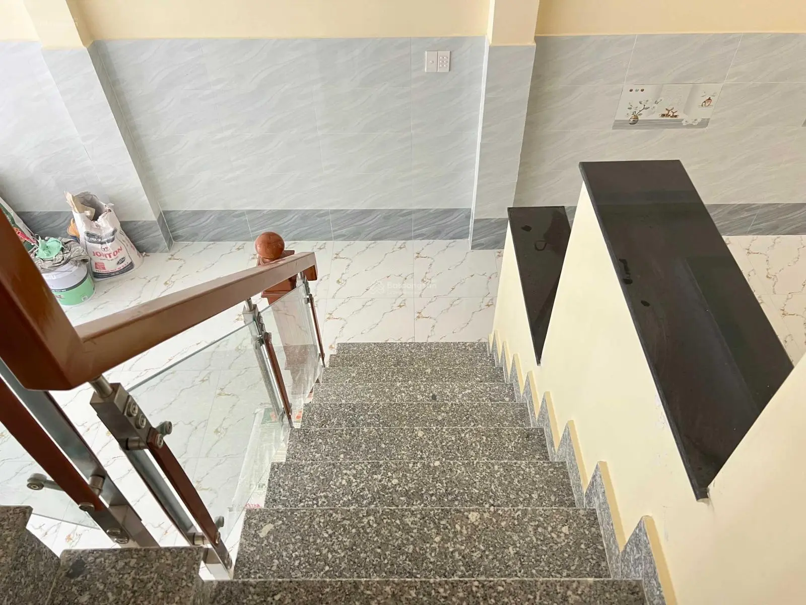 NHÀ KDC CẦU TRÀM CÁCH CHỢ BÌNH CHÁNH 15 PHÚT , SỔ HỒNG RIÊNG,THANH TOÁN 20% SỞ HỮU NGAY