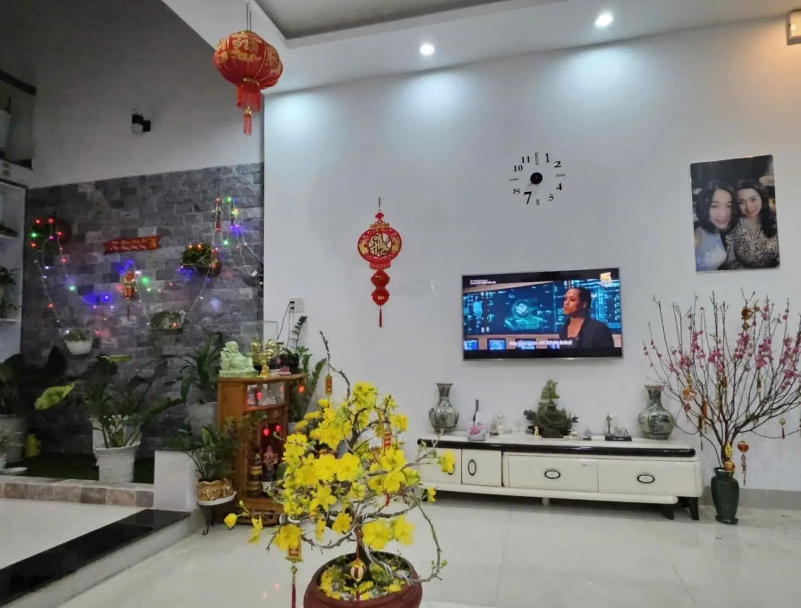 Căn nhà 3 tầng mới đẹp chỉ cách Công viên Viễn Đông 200 song song với Phạm Văn Đồng