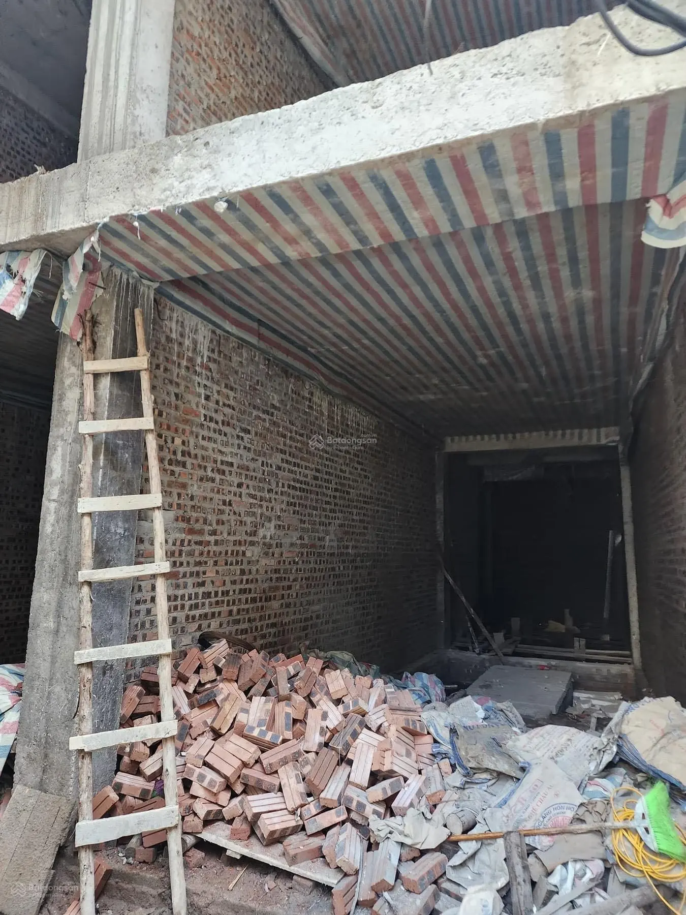 Bán nhà đẹp 5 tầng xây mới ngõ 129 đường Nguyễn Trãi, Thanh Xuân. DT: 36m2 ngõ ba gác phi, gần phố