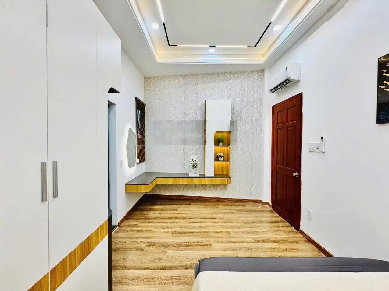 Bán nhà riêng tại Đất Thánh, 3,48 tỷ, 60m2, 4PN, 3WC, đẹp, nhiều tiện ích