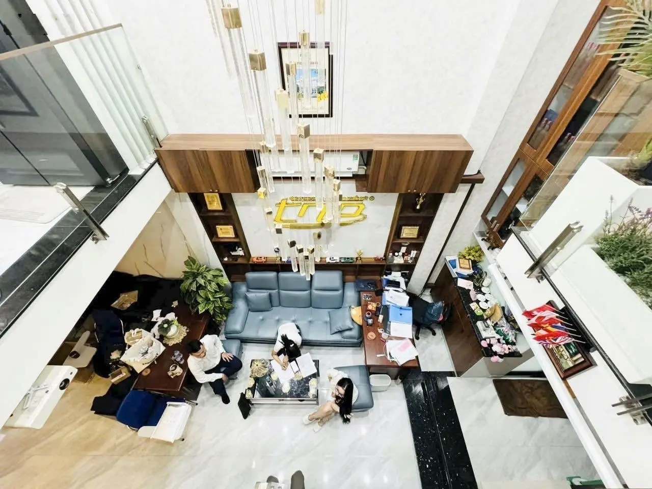 Bán nhà riêng khu bàu cát tân bình , 48m2 4 tầng , oto vô nhà . LH 0796 868 ***