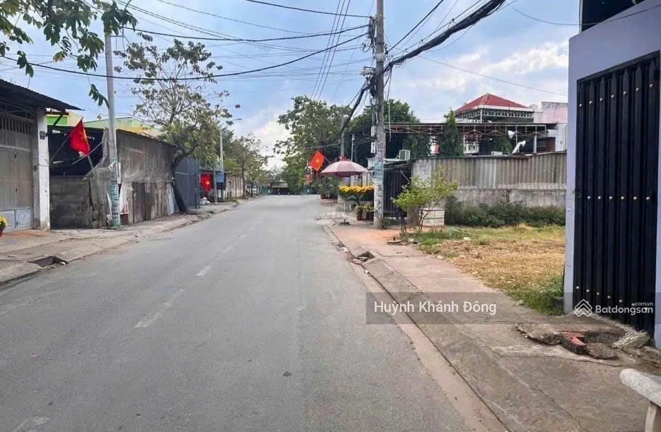 Cần bán gấp đất gần chợ Mỹ Xuyên MT Đ.Võ Văn Kiệt Phường 2 Sóc Trăng Sóc Trăng 120m2/550tr SHR
