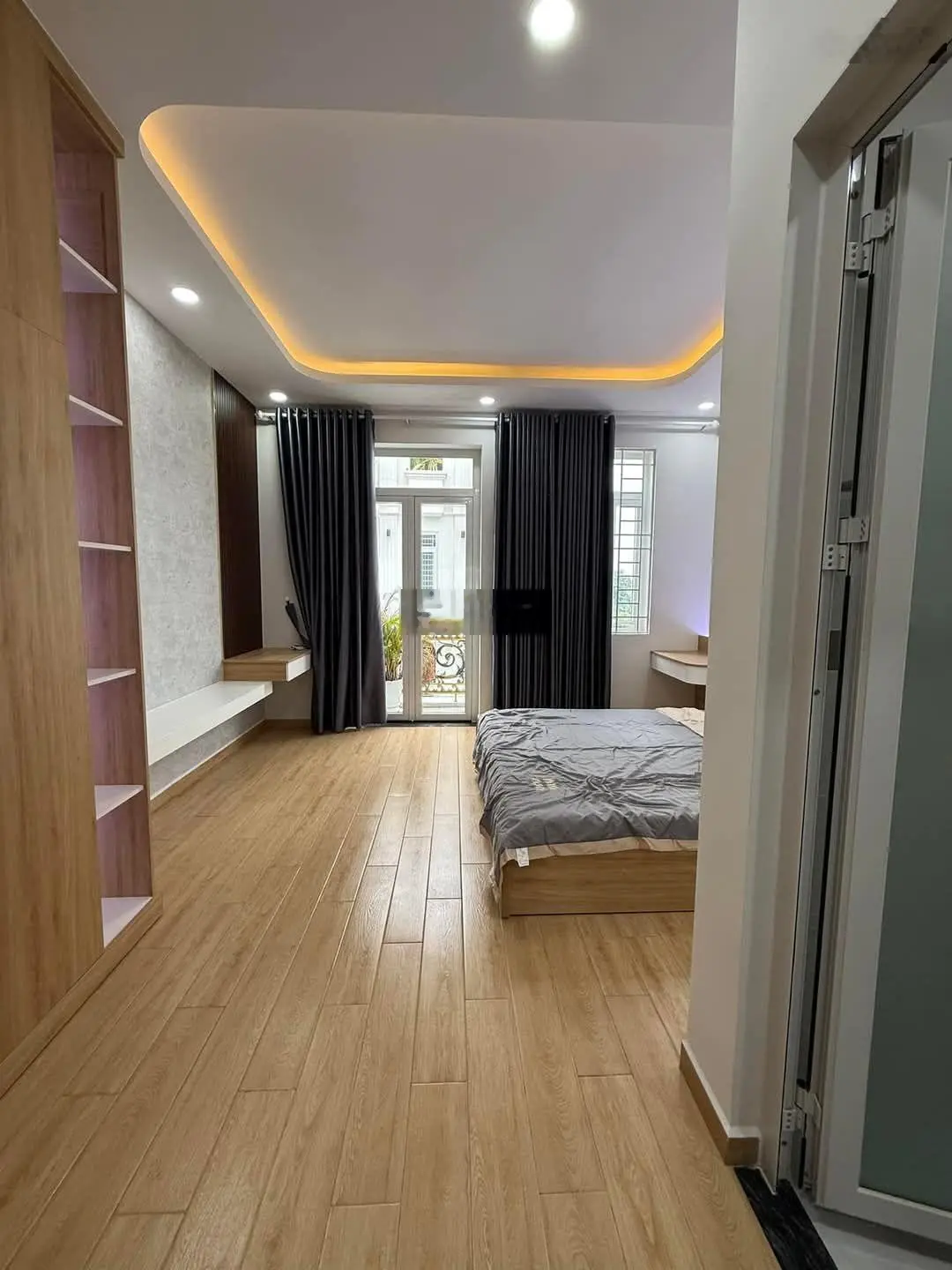 Cần bán gấp 3 căn Nhà Giả Biệt Thự có diện tích khủng 5 x 20 đúc 3,5 tấm giá 7,6ty