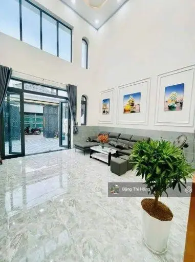 Bán nhanh căn nhà đường Dương Đình Cúc ngay dưới chân cầu Chợ Đệm ra cao tốc Trung Lương 1p, sổ sẵn