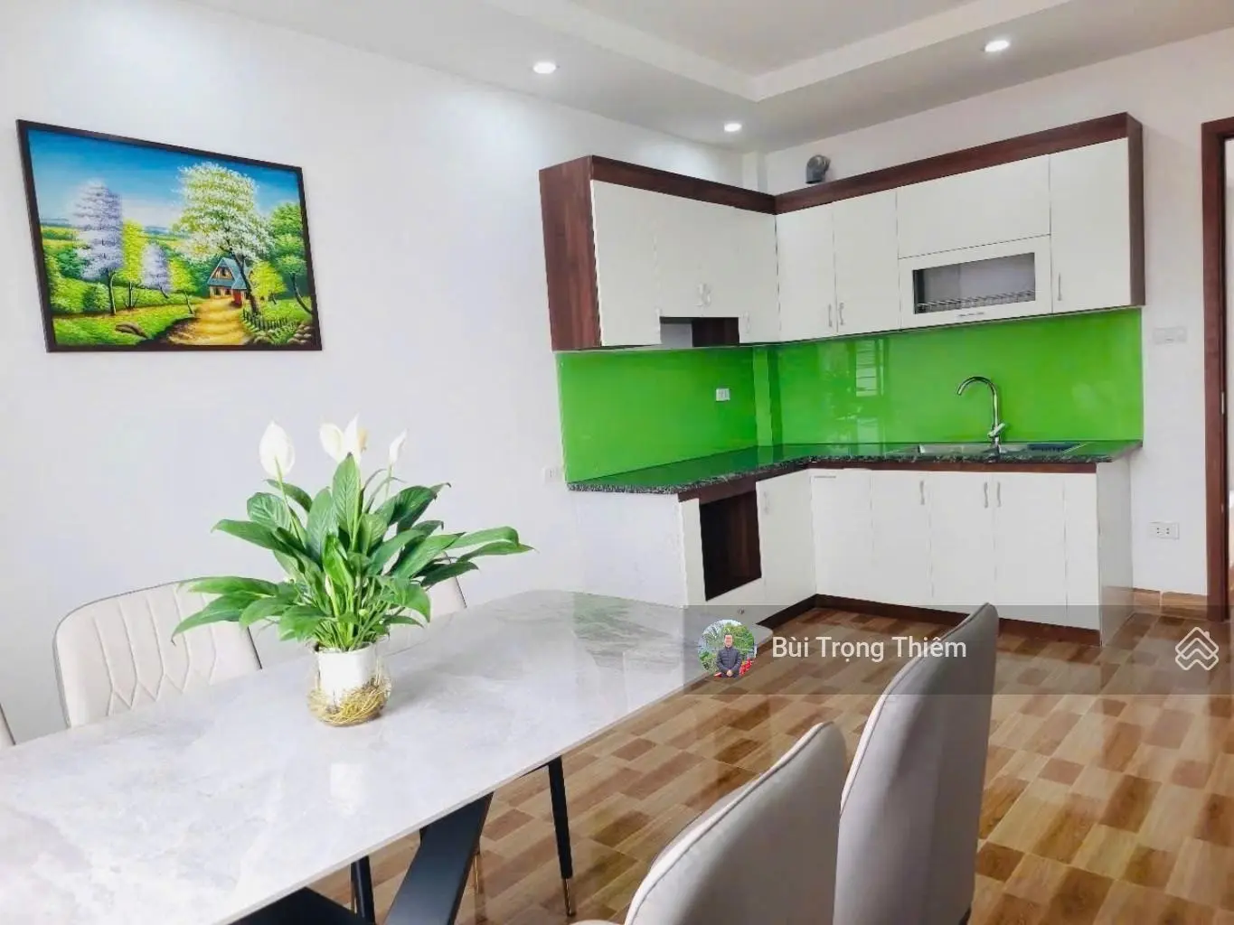 Bán nhà mới 6 tầng thang máy lô góc 2 thoáng, trước nhà ô tô tránh dừng đỗ ngày đêm