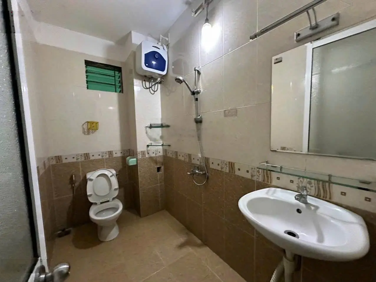 Bán nhà 2 tầng An dương vương cách sông Hàn vài chục mét, cụm bắn pháo hoa- 110m2 giá 12 tỷ 3