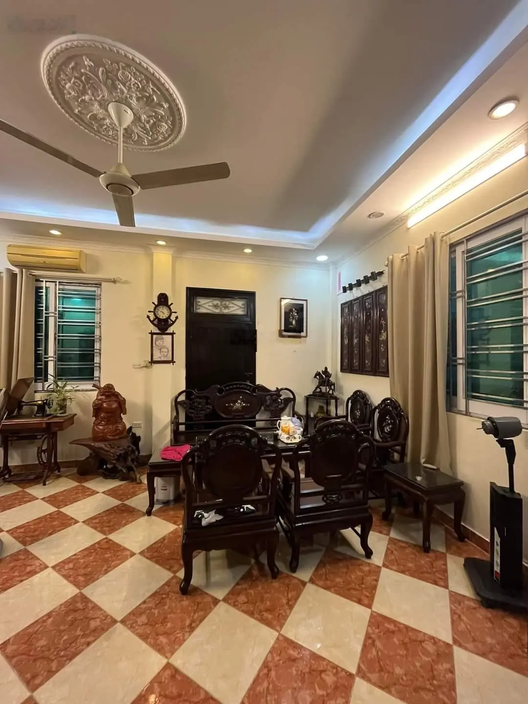Hàng hiếm - bán nhà Cầu Giấy - ngõ rộng kinh doanh - lô góc-sổ vuông đẹp-66m2*5 tầng*mt 6m*giá 13tỷ