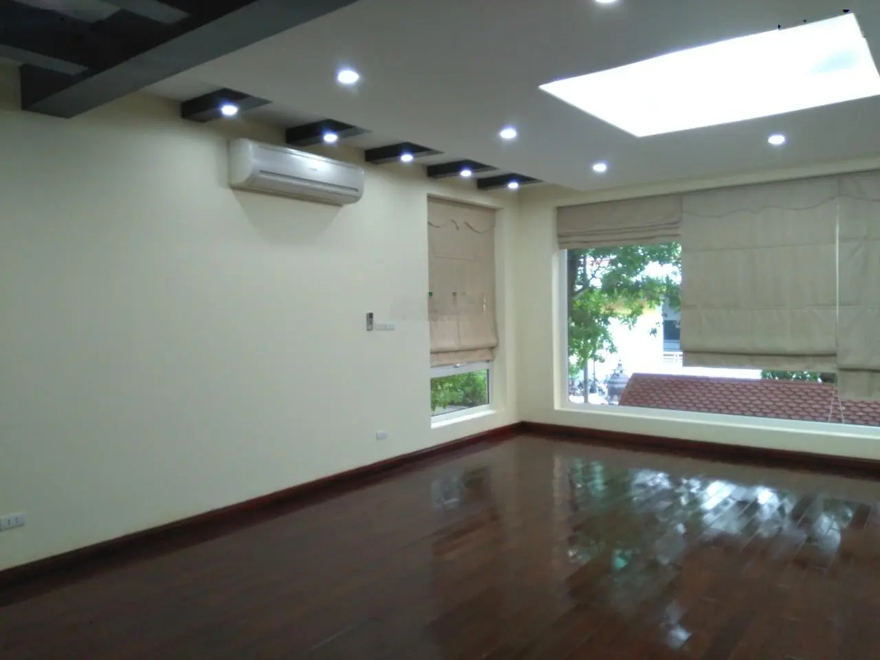 Bán nhà Hạ Yên - Cầu Giấy 50m2 MT 4m nhà 5 tầng ô tô vào nhà, kinh doanh tốt 14,5 tỷ có TL